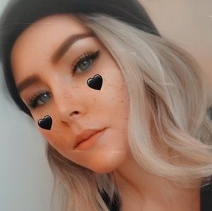 Meet your Posher, Christi